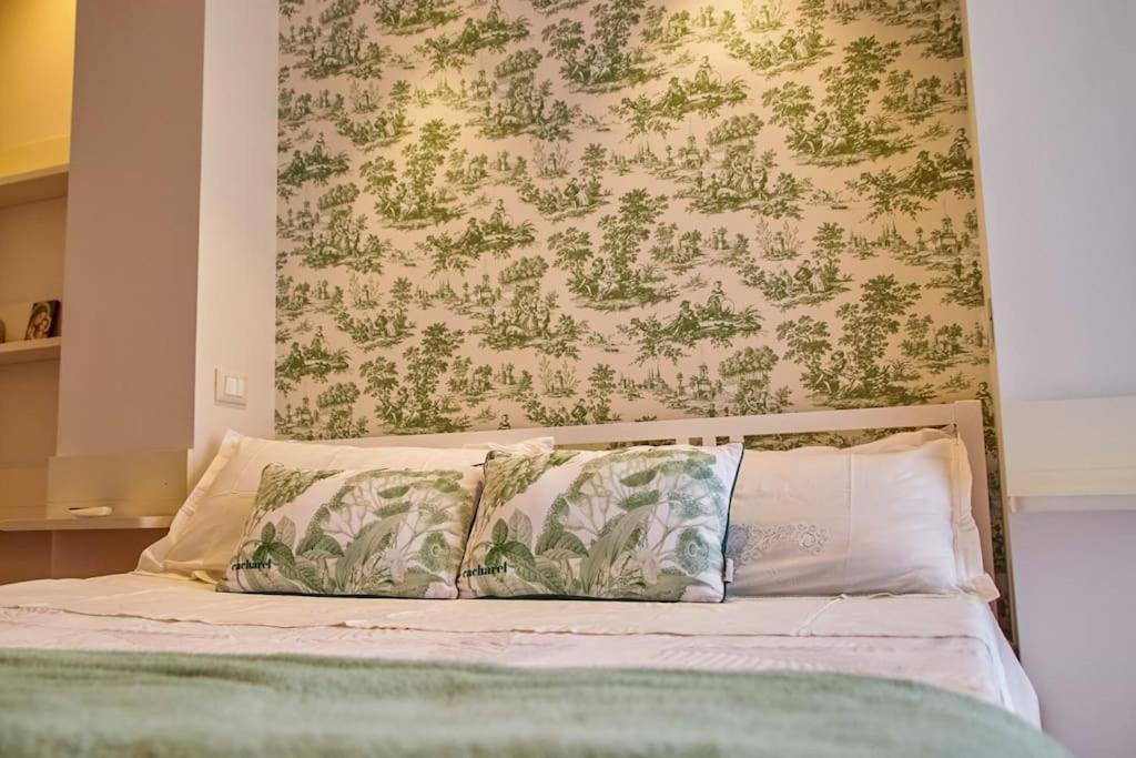 Roma, Gemelli Casa Eleganza, Resort Modernista Dış mekan fotoğraf