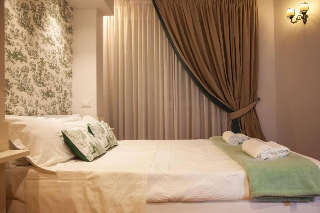Roma, Gemelli Casa Eleganza, Resort Modernista Dış mekan fotoğraf